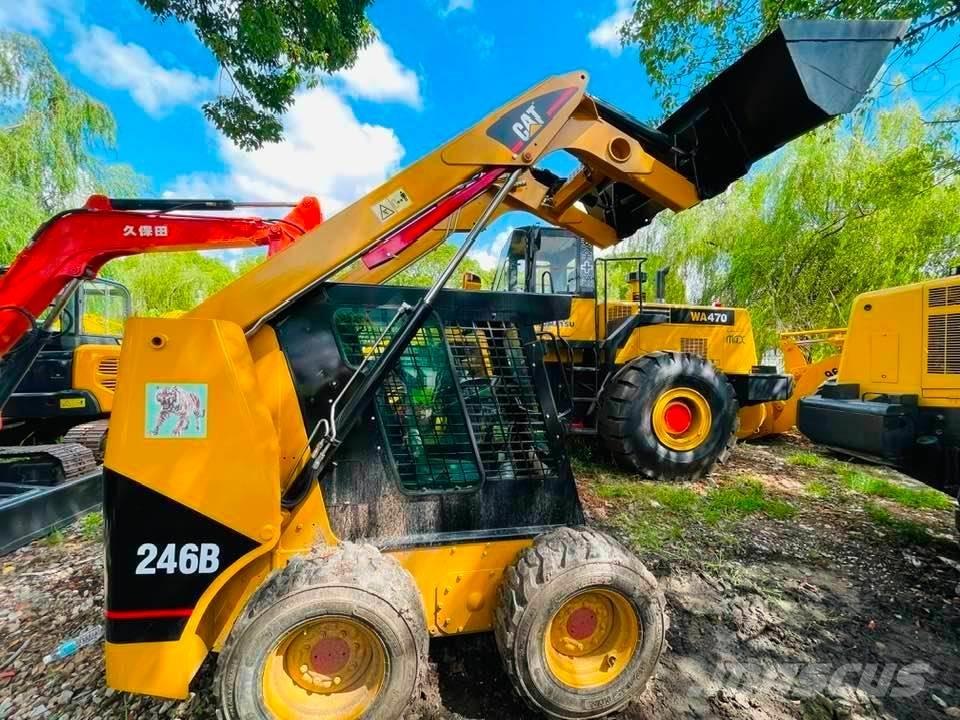 CAT 246B Palas cargadoras
