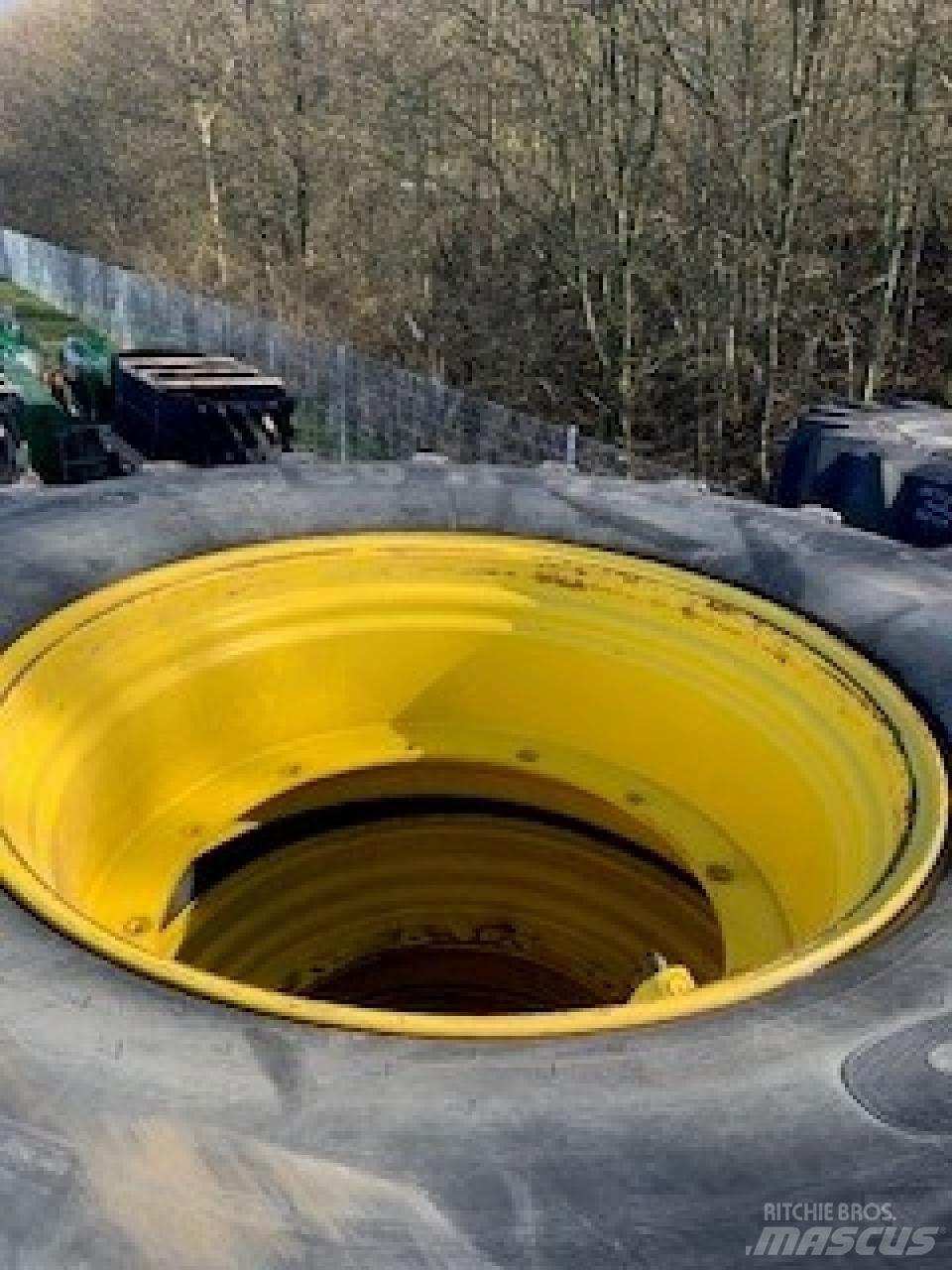 Mitas 680/80R42 Neumáticos, ruedas y llantas