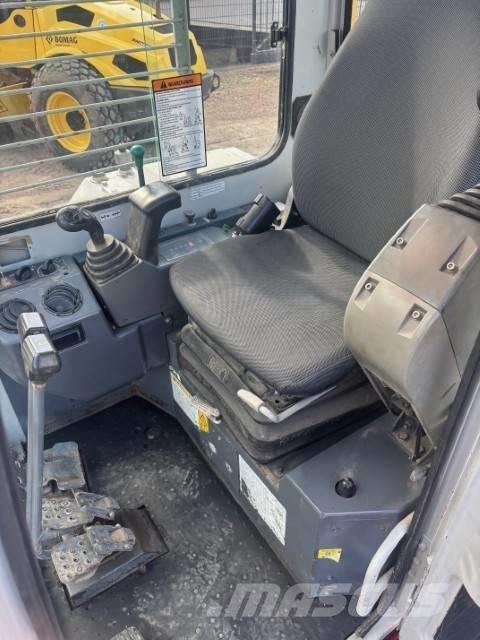 Takeuchi TB 153 FR Mini excavadoras < 7t