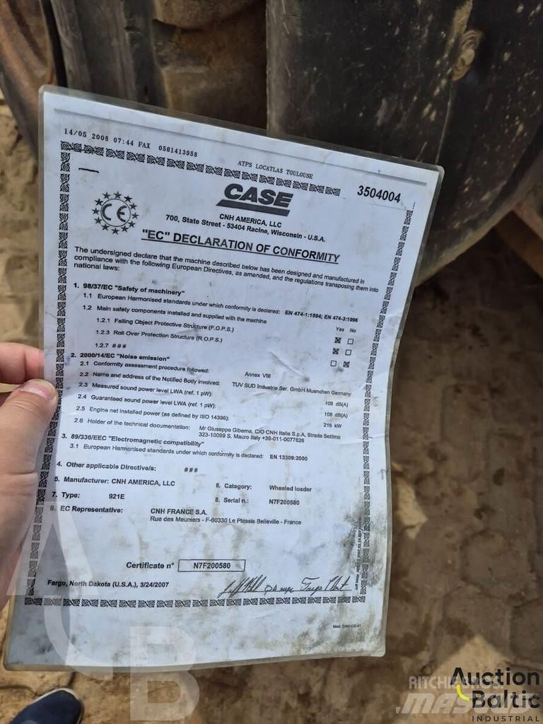 CASE 921 E Cargadoras sobre ruedas