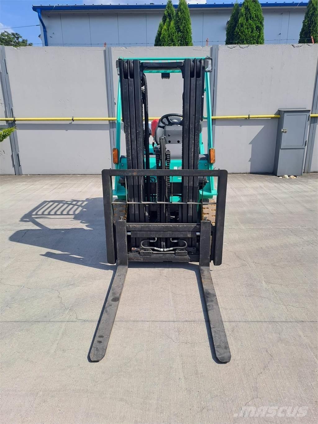 Mitsubishi FG25N Carretillas LPG