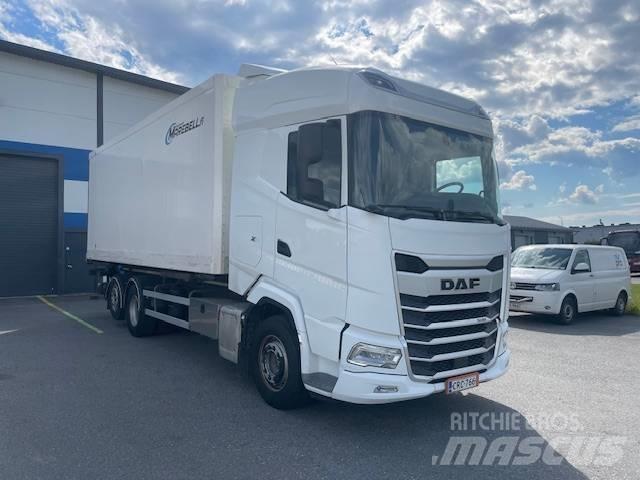 DAF XG 530 FAN Camiones caja cerrada