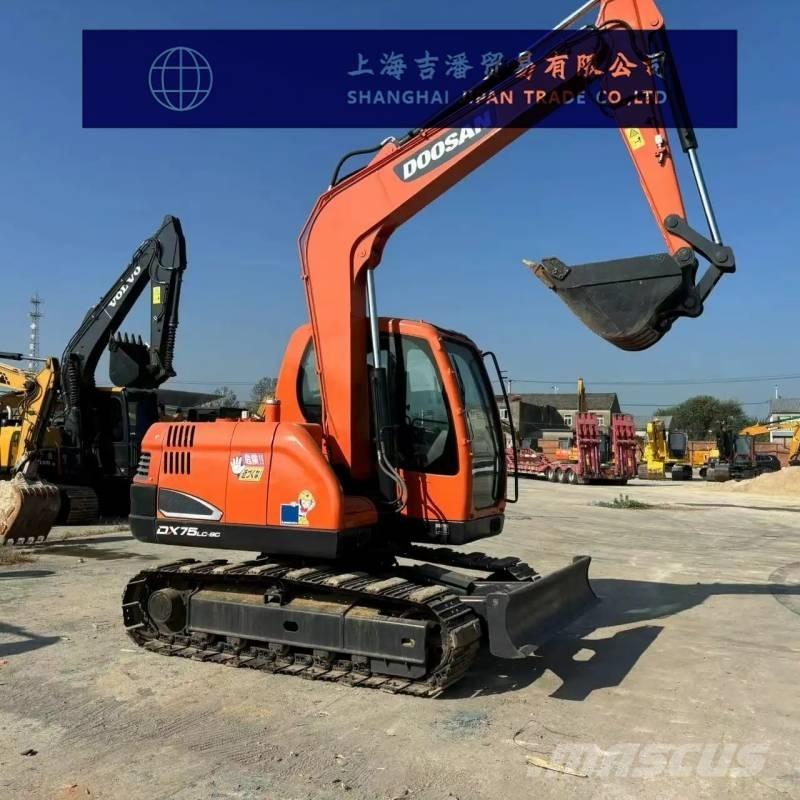 Doosan DX 75 Excavadoras 7t - 12t