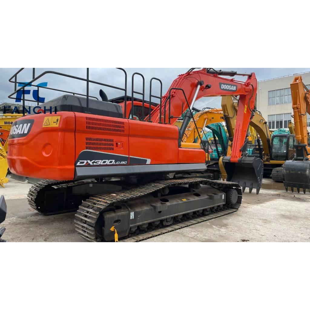 Doosan DX300 Excavadoras de cadenas