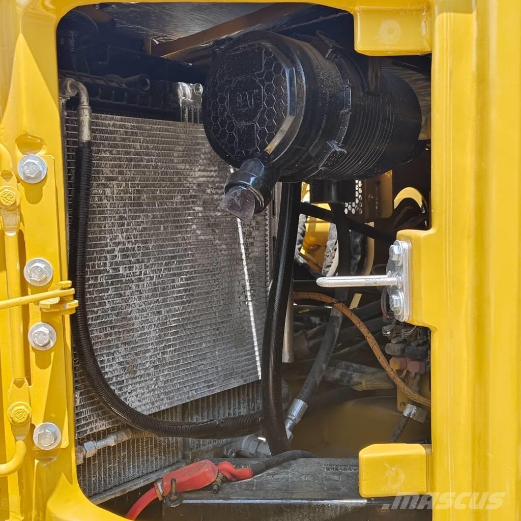 CAT 310 Excavadoras de cadenas