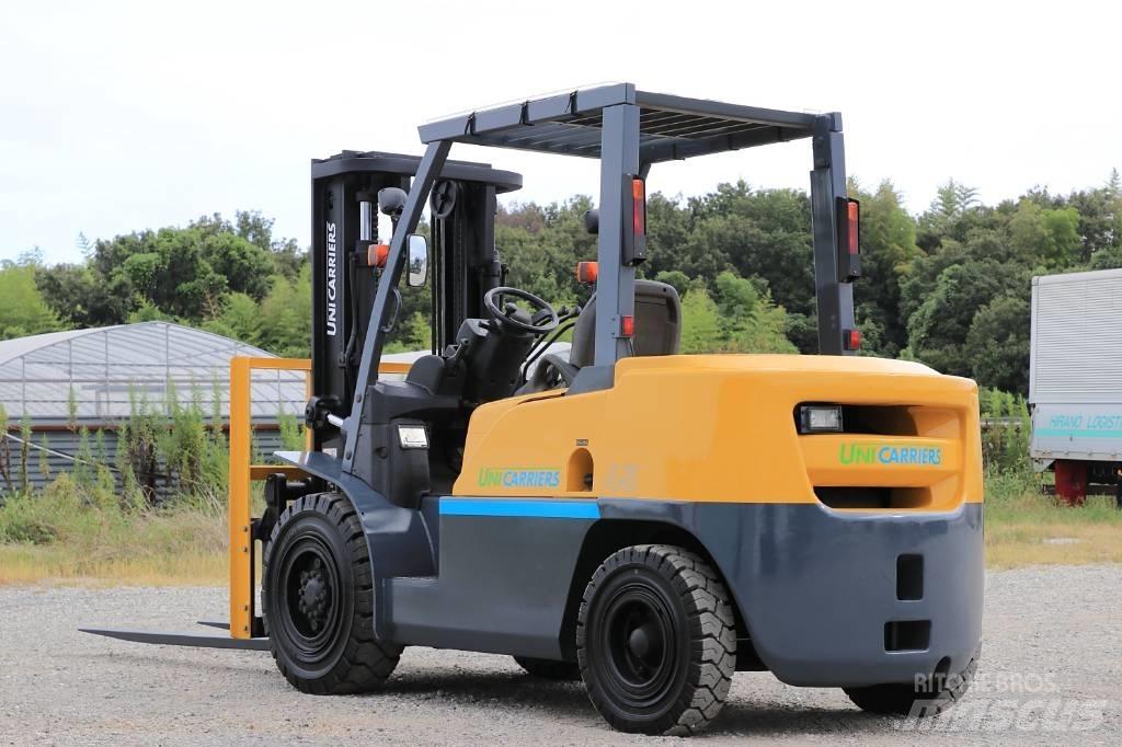 ユニキャリア YDN-D1F4A Carretillas diesel