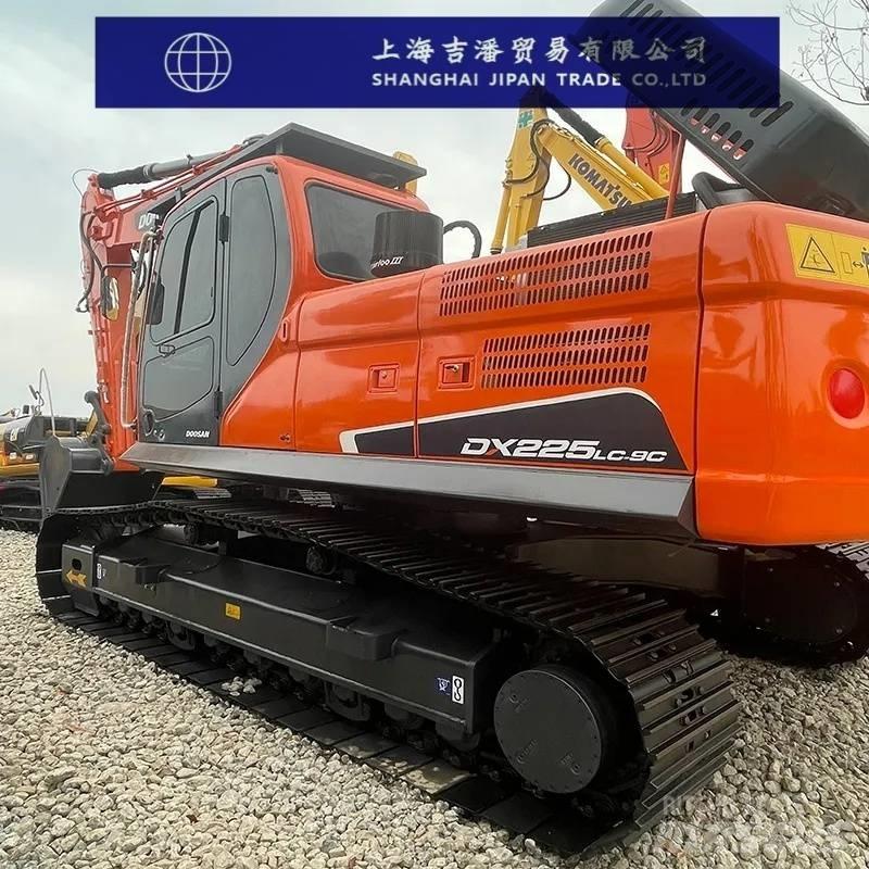 Doosan DX 225 Excavadoras de cadenas