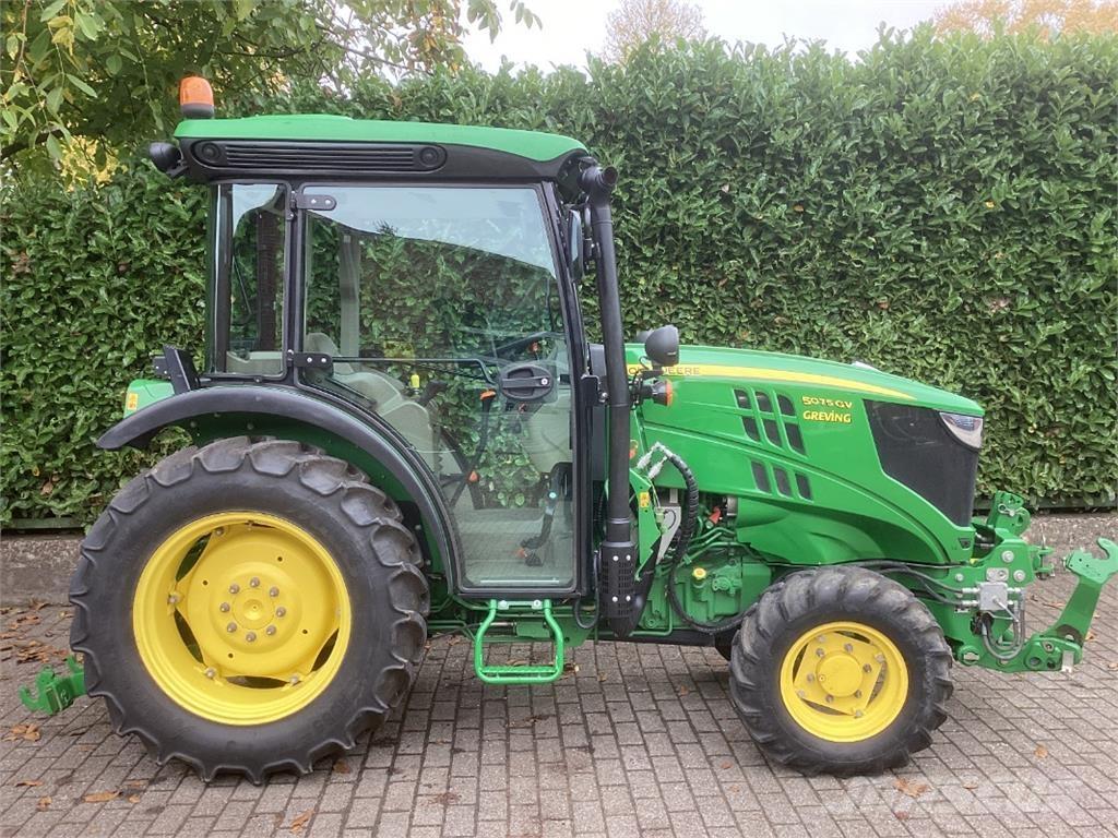 John Deere 5075GV Tractores