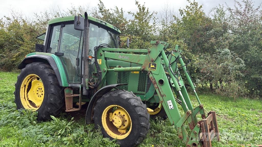 John Deere 6100 Tractores