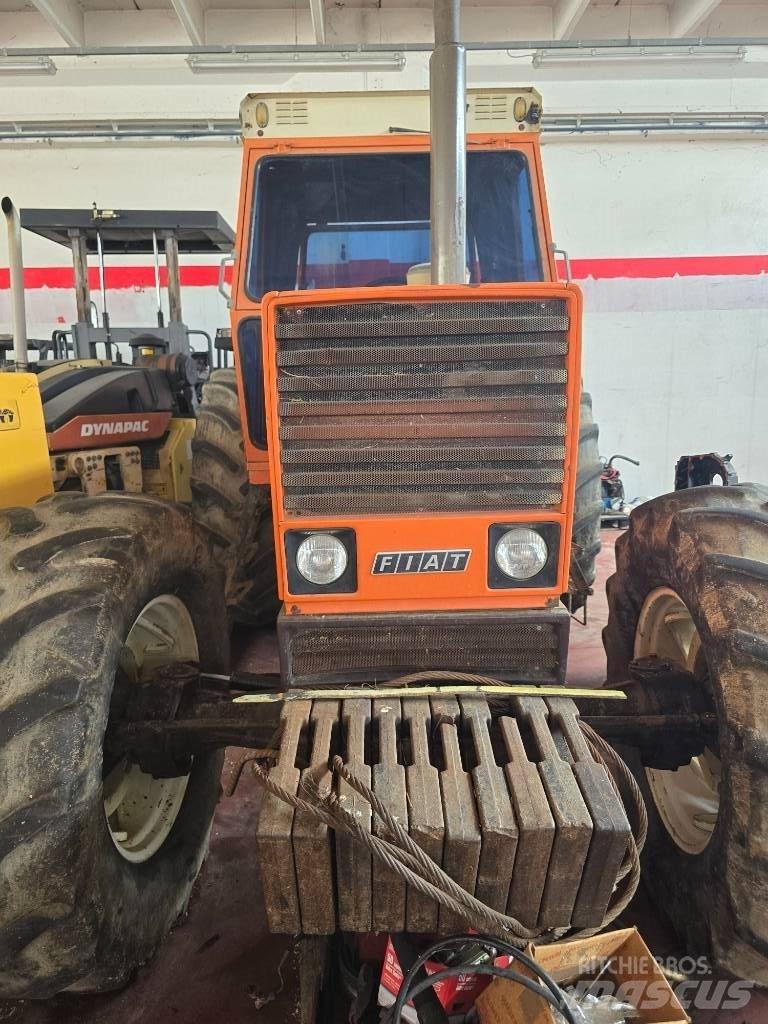 Fiat-Hitachi 1880 DT Tractores