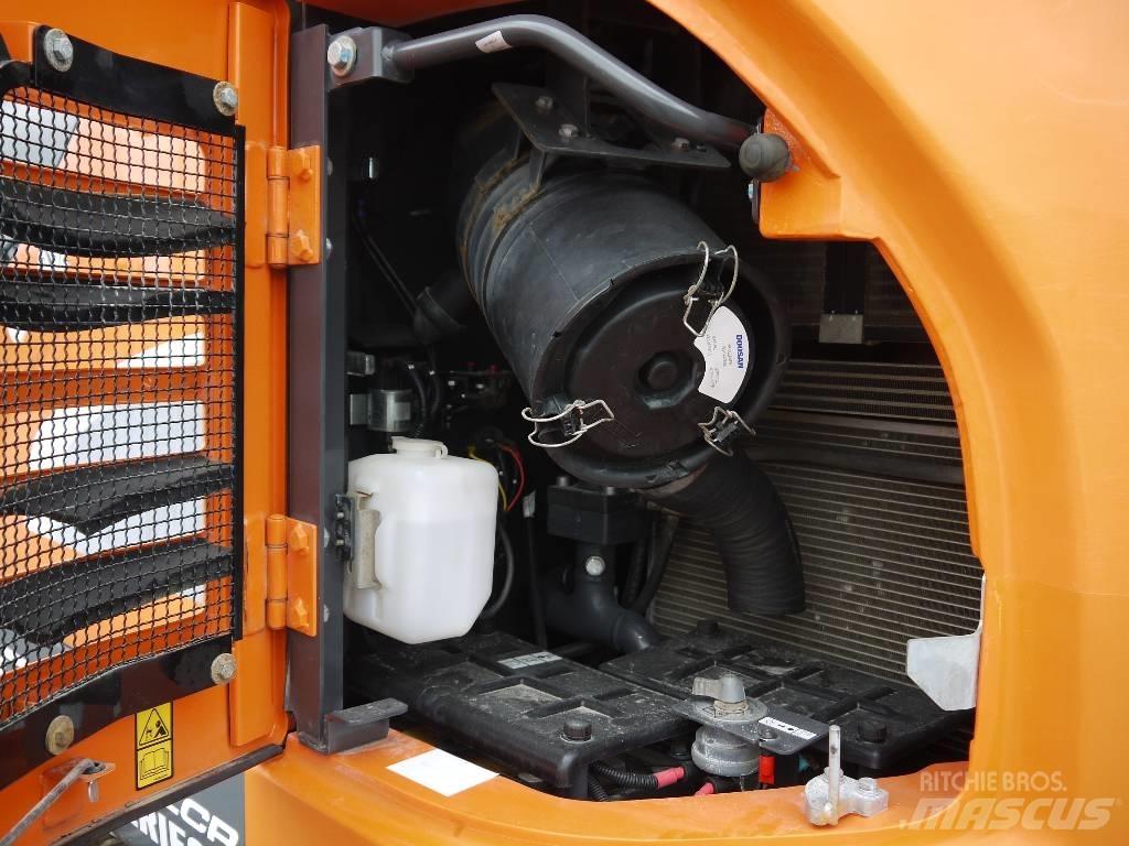 Doosan DX 140 LCR-5 Excavadoras de cadenas