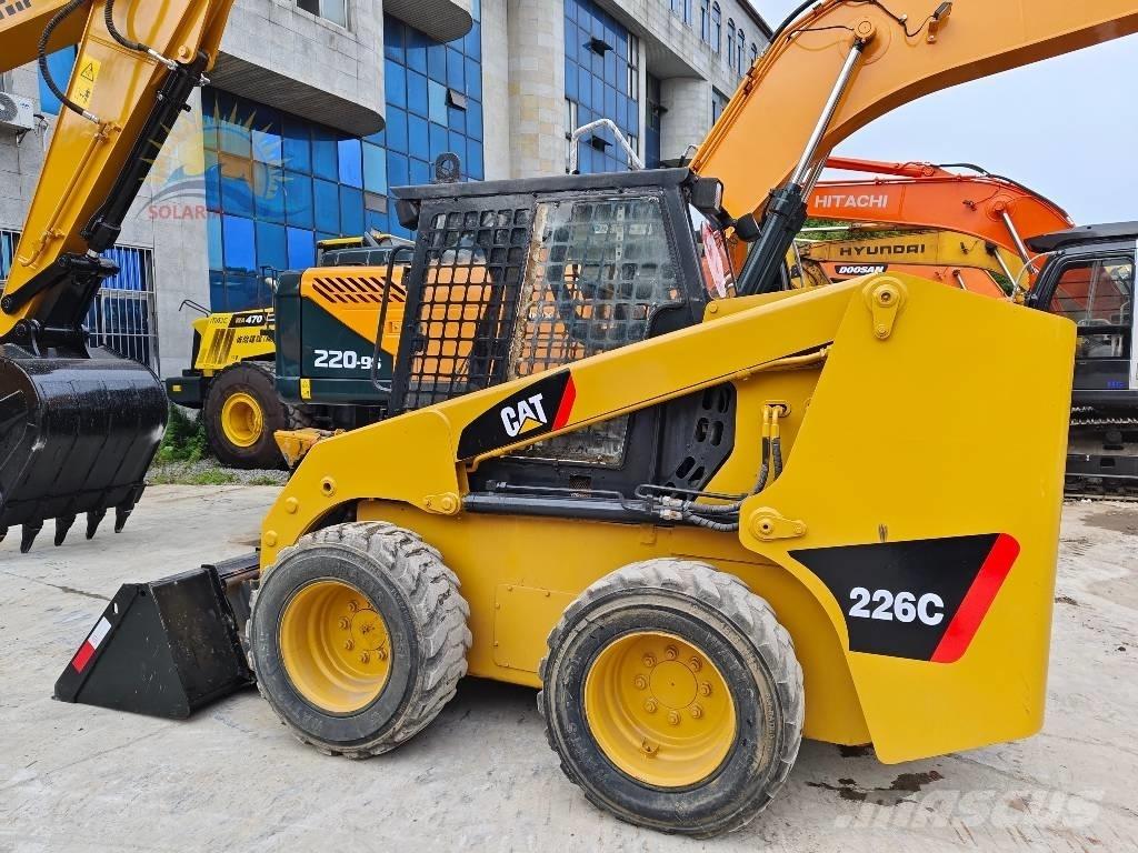 CAT 226 C Minicargadoras