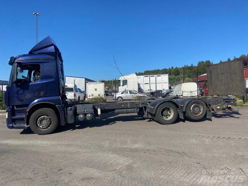 Mercedes-Benz Antos Camiones chasis
