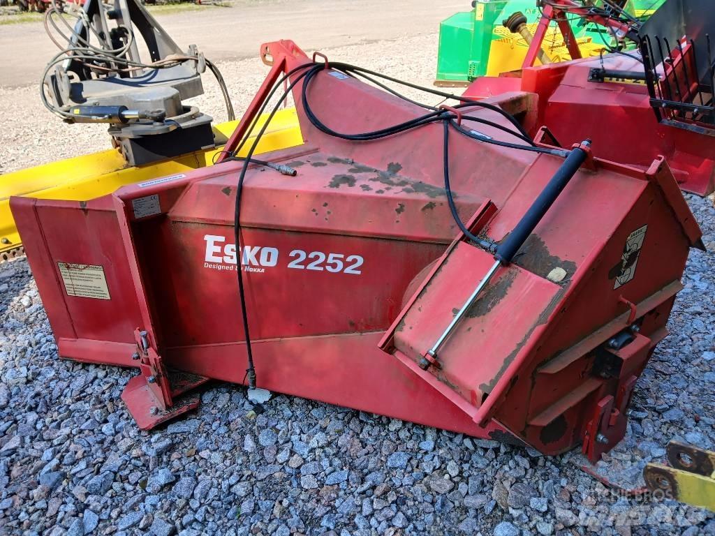 Esko 2252 Fresadoras quitanieves