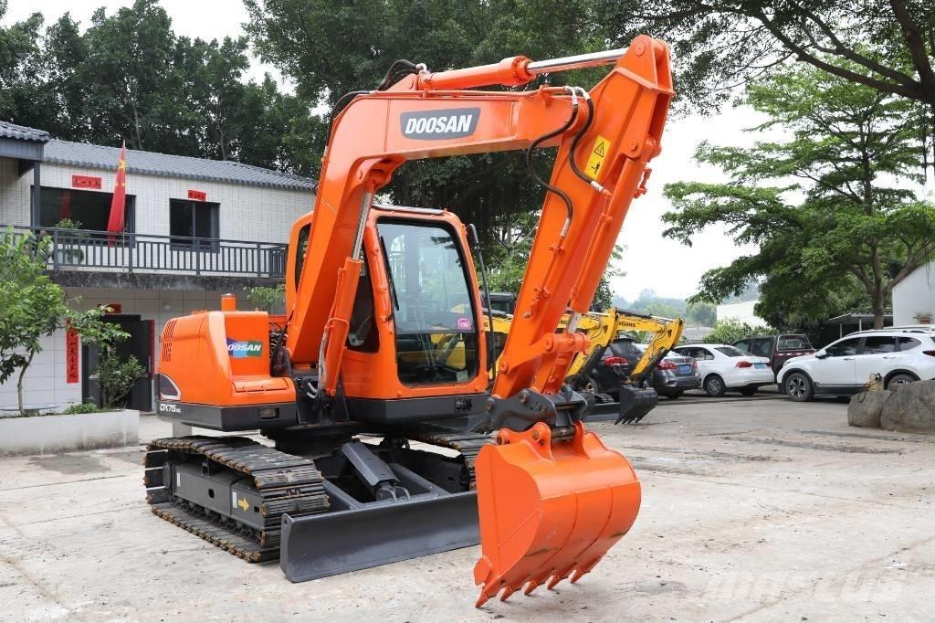 Doosan DX 75-9 C Mini excavadoras < 7t