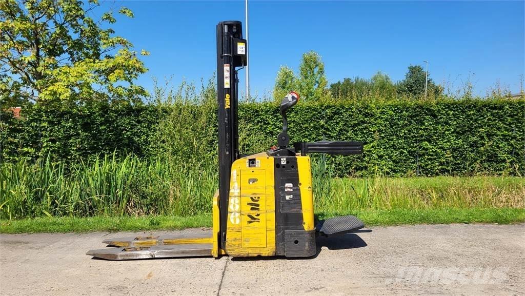Yale MS15X 2017 Apiladores eléctricos autopropulsados