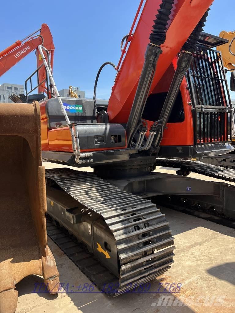 Doosan DX225 Excavadoras de cadenas