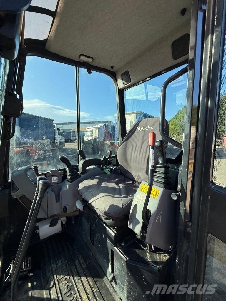 Kubota U 27-4 Mini excavadoras < 7t