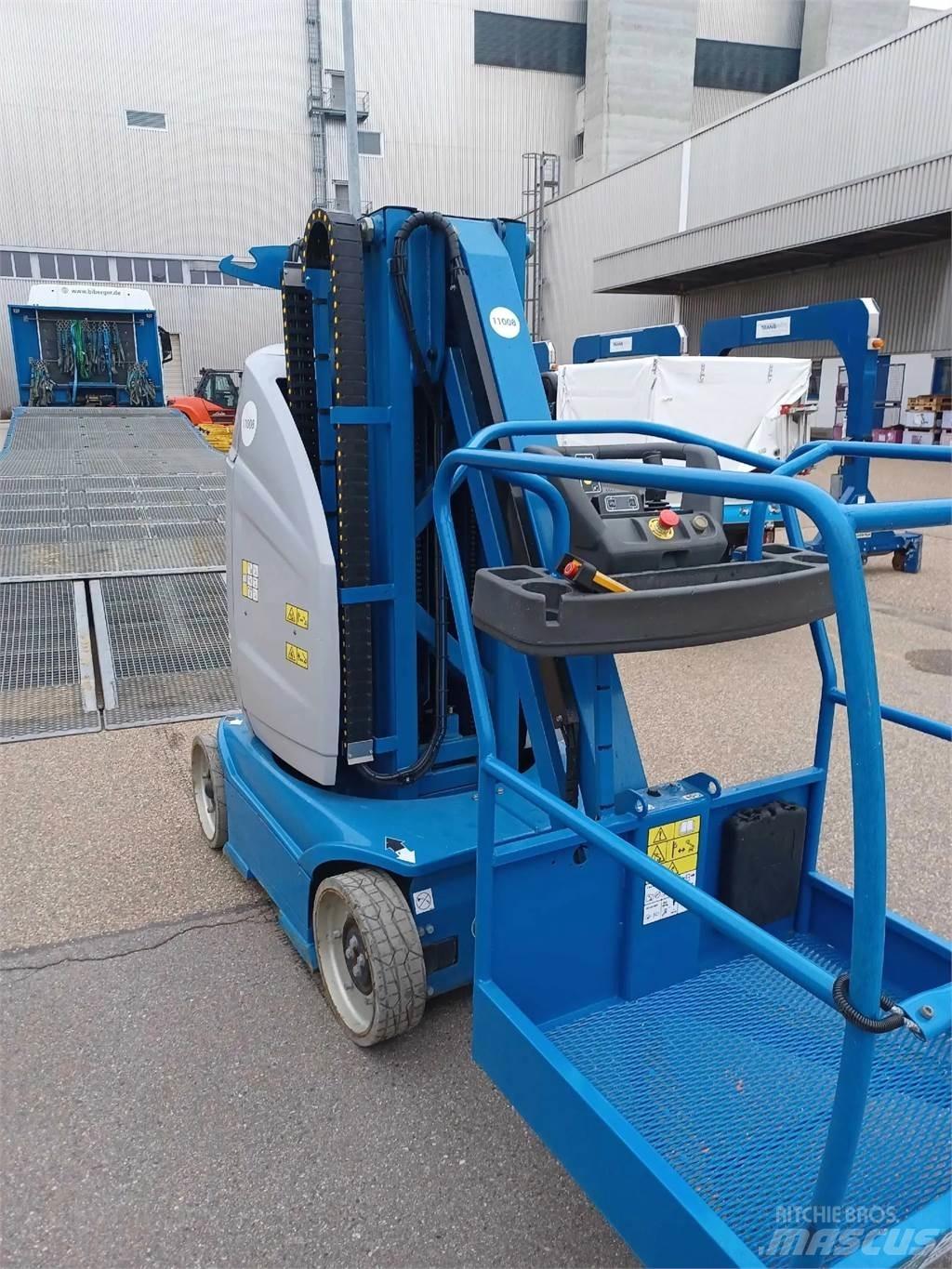 JLG Toucan 10E-L Plataforma de trabajo articulada