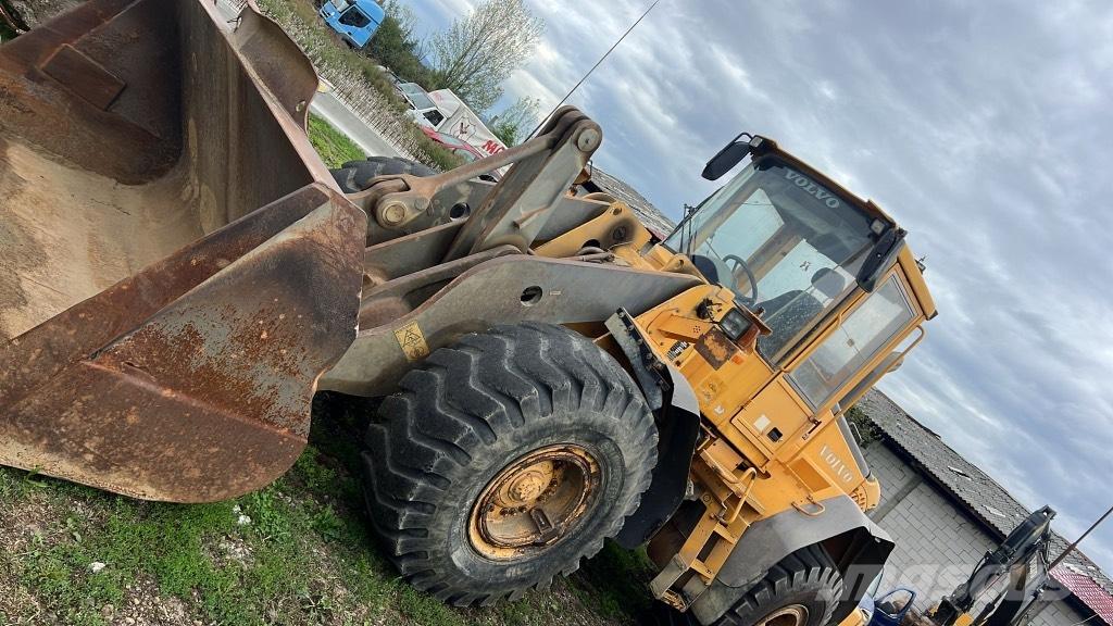 Volvo L 110 E Chasis y suspención