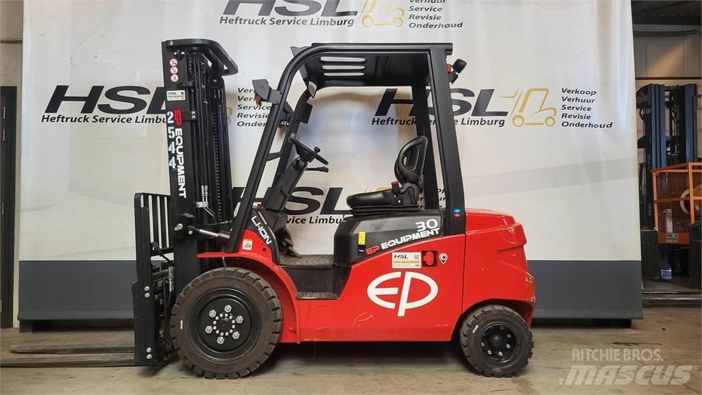  EFL303-S 2023 (demo) Carretillas de horquilla eléctrica
