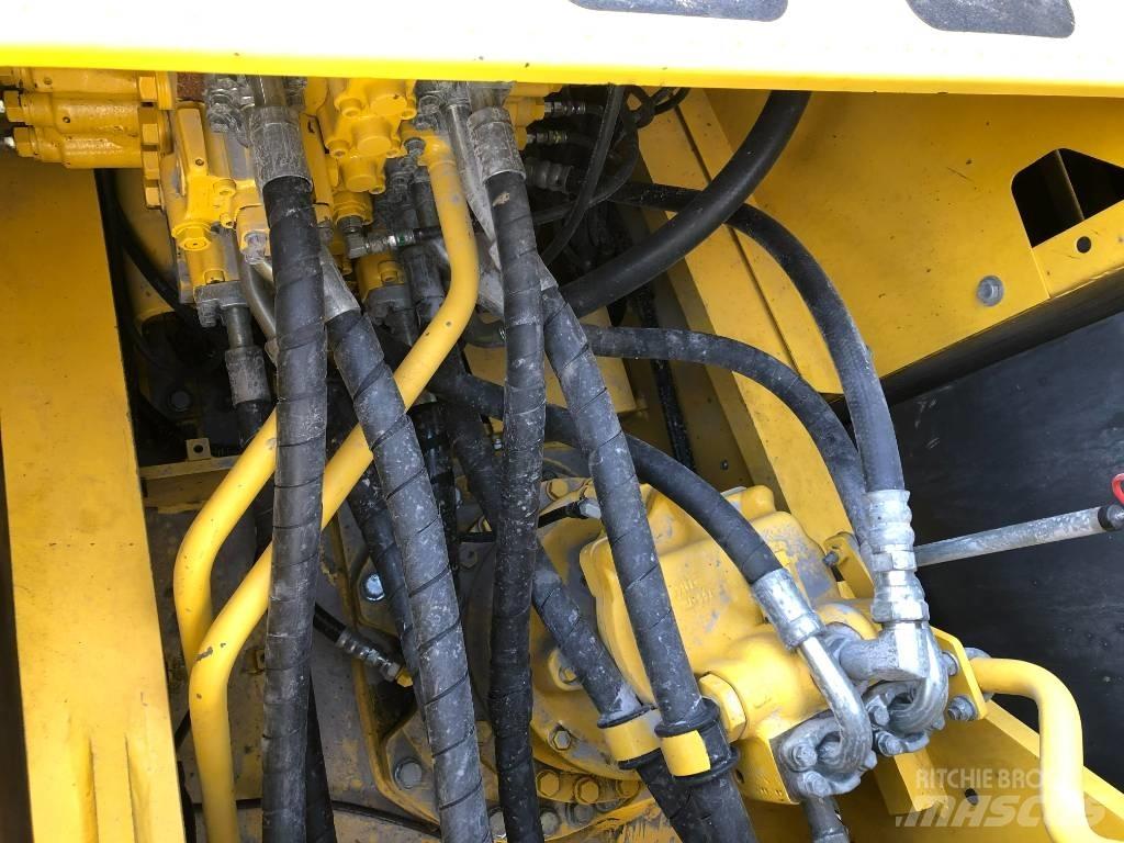 Komatsu 240-8 Excavadoras de cadenas