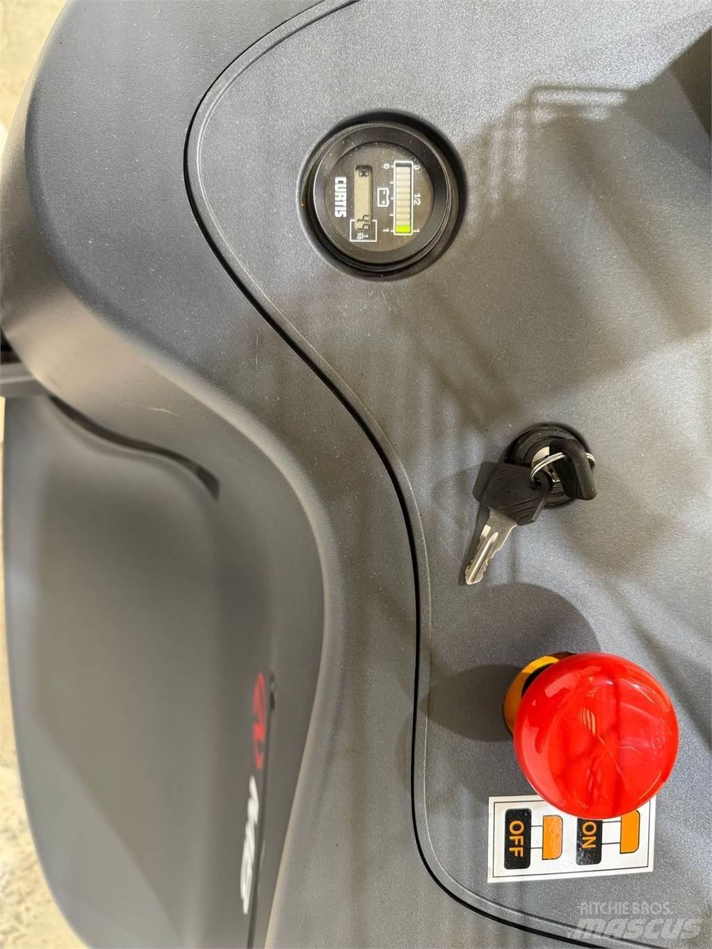 XEA 10 2S300 Apiladores eléctricos