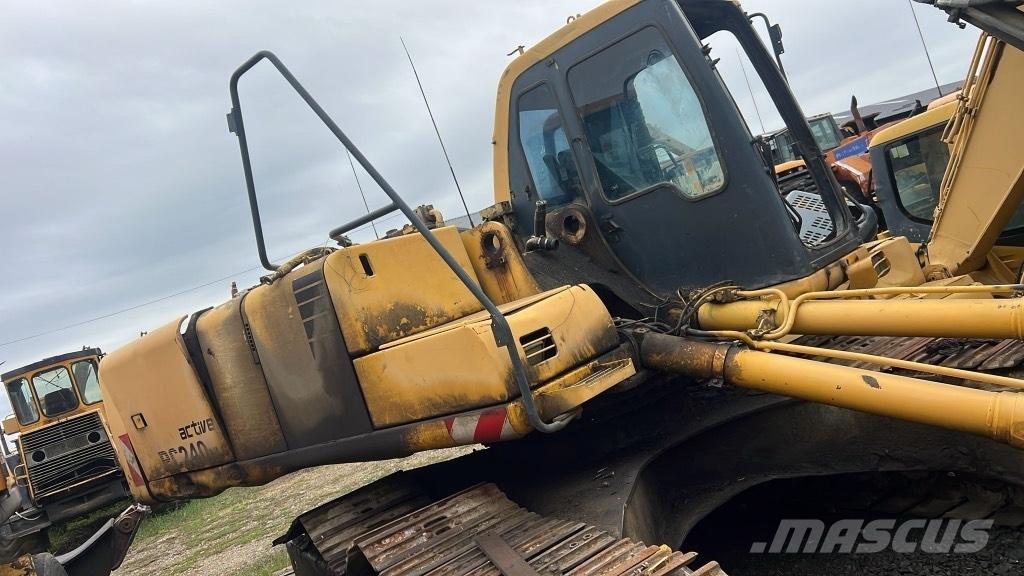 Komatsu PC 240 NLC Electrónicos