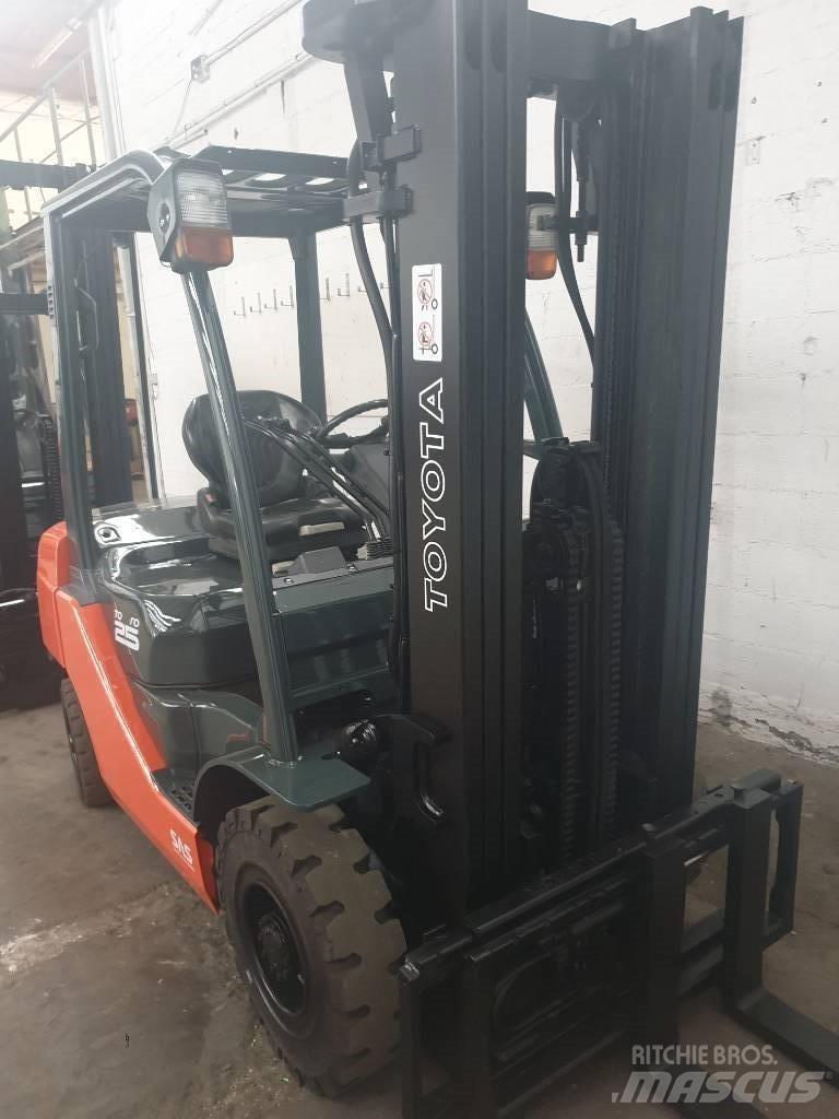Toyota 52-8 FD 25 Carretillas diesel