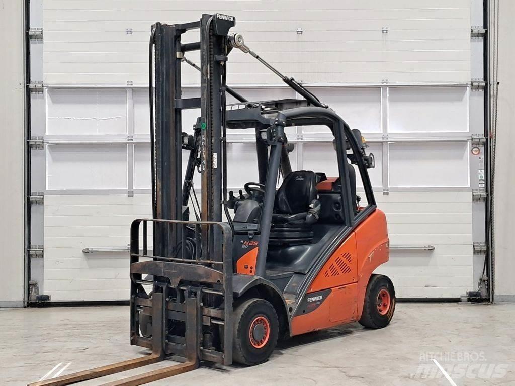Linde H25T-02 Carretillas LPG