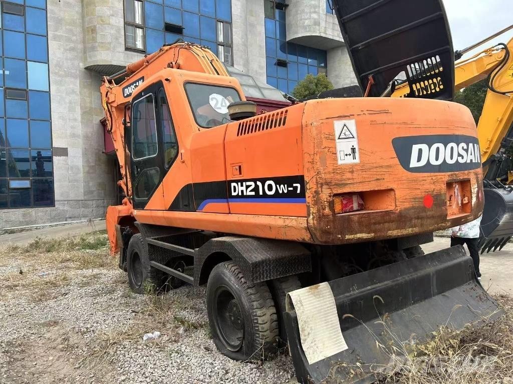 Doosan DH 210 W-7 Excavadoras de ruedas