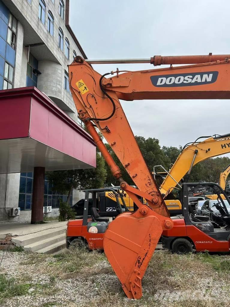 Doosan DH 210 W-7 Excavadoras de ruedas