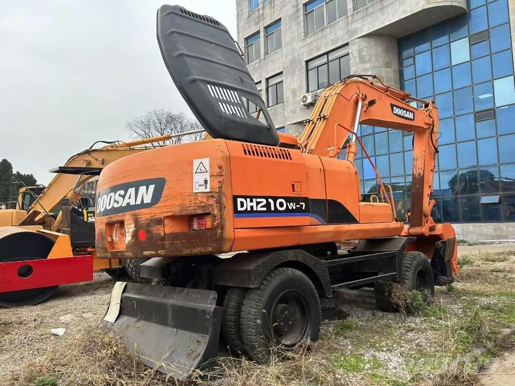 Doosan DH 210 W-7 Excavadoras de ruedas