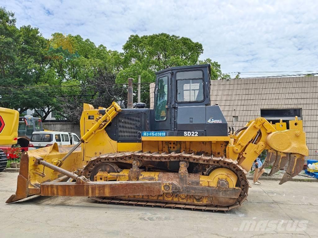 Shantui SD 22 Buldozer sobre oruga