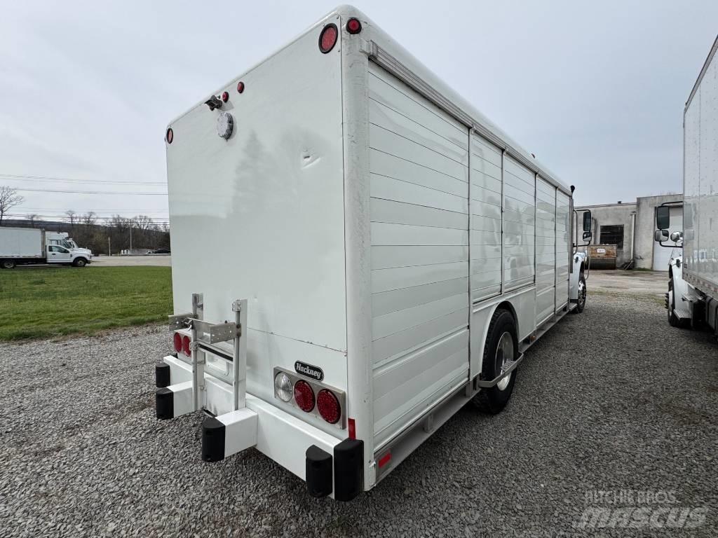 Freightliner M2 Camiones botelleros