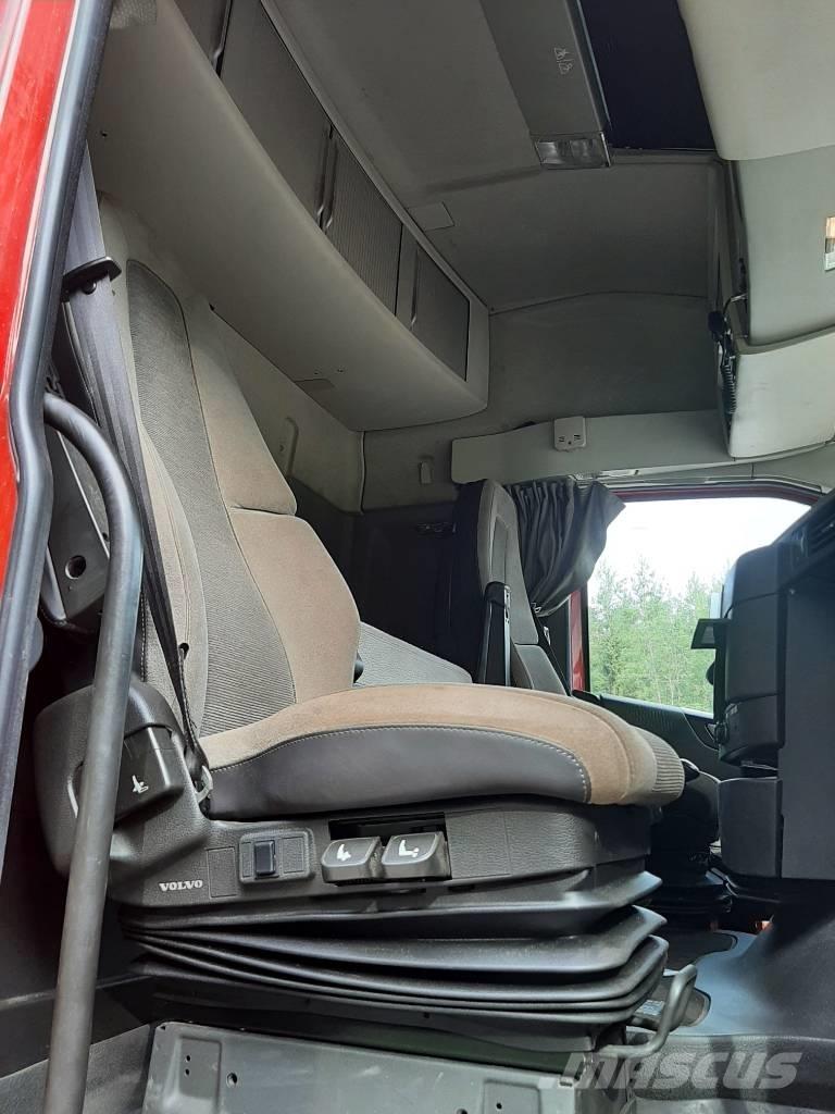 Volvo FH 13 Camiones volquete para virutas de madera