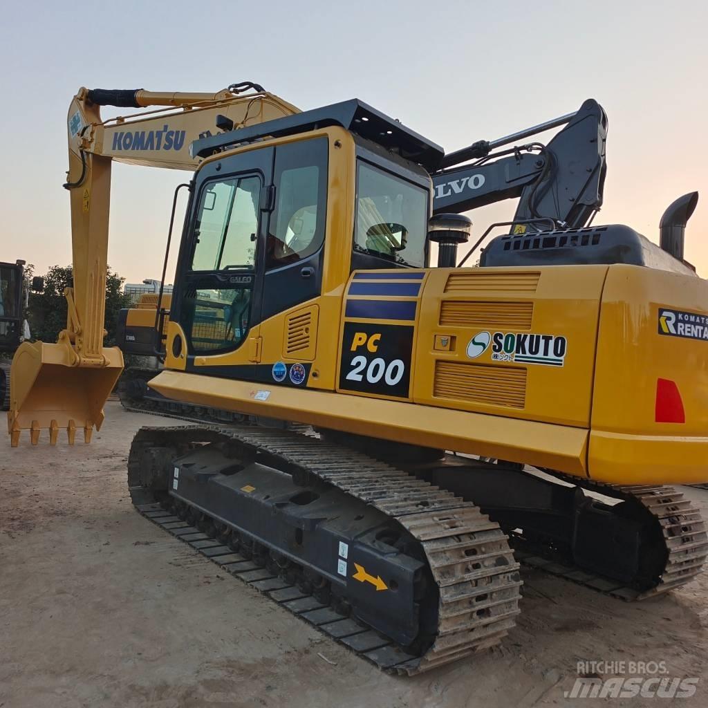 Komatsu PC 200-8 Excavadoras de cadenas