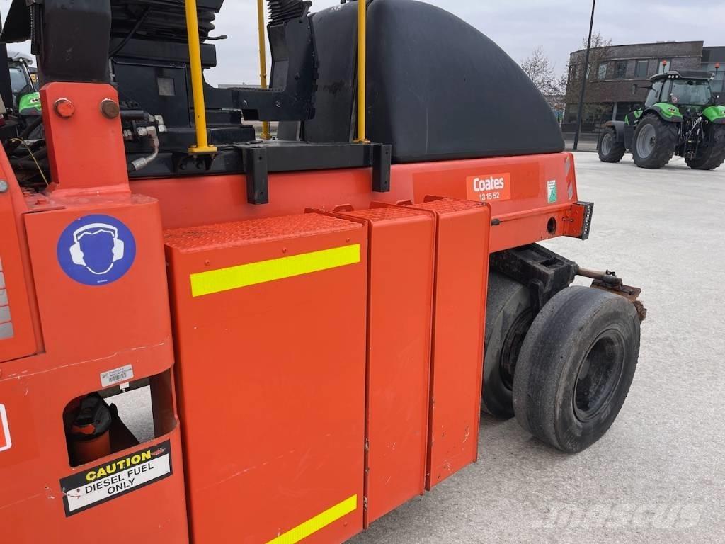 Dynapac CP 142 Rodillos sobre neumáticos