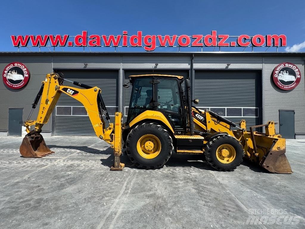 CAT 432F2 Retrocargadoras