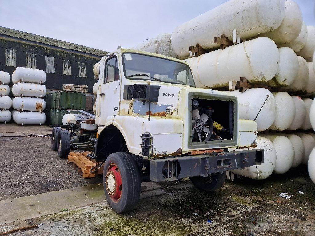 Volvo N10 6x6 Camiones chasis