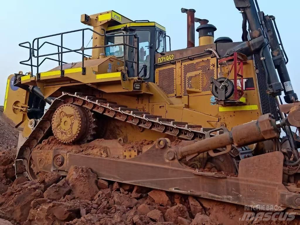 CAT D 11 R Buldozer sobre oruga