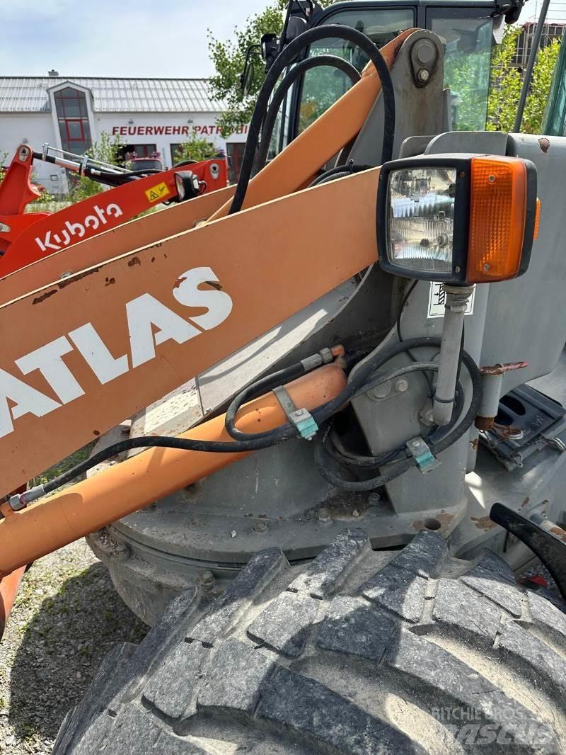 Atlas 75S Cargadoras sobre ruedas