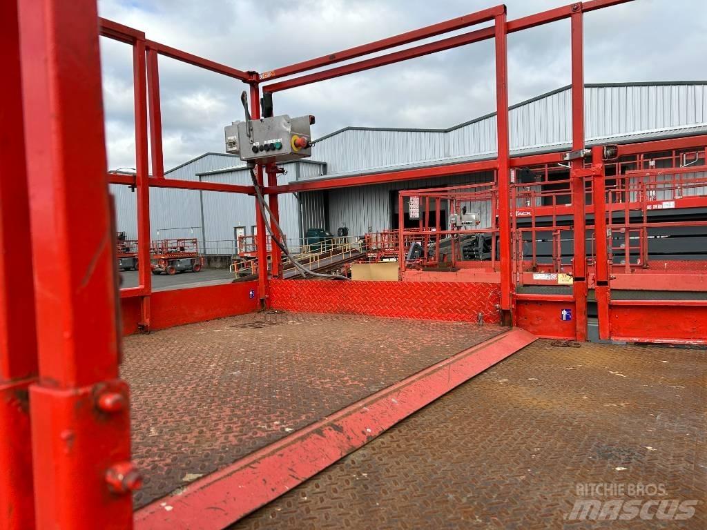 SkyJack SJ 8841 RT Plataformas tijera