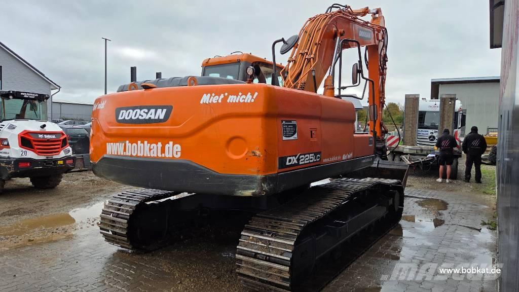 Doosan DX 225 LC Excavadoras de cadenas