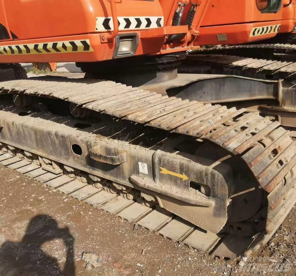 Doosan DH 220 Excavadoras de cadenas