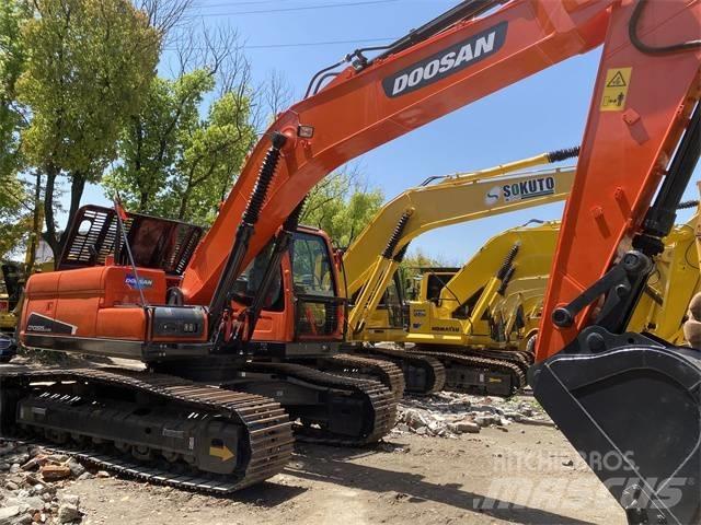 Doosan DX 225 LC Excavadoras de cadenas