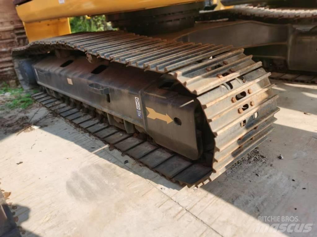 Komatsu PC 220-7 Excavadoras de cadenas