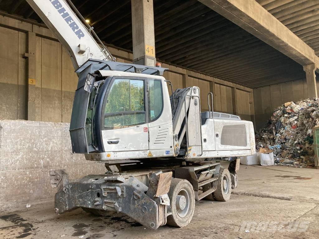 Liebherr LH 30 M Excavadoras de manutención