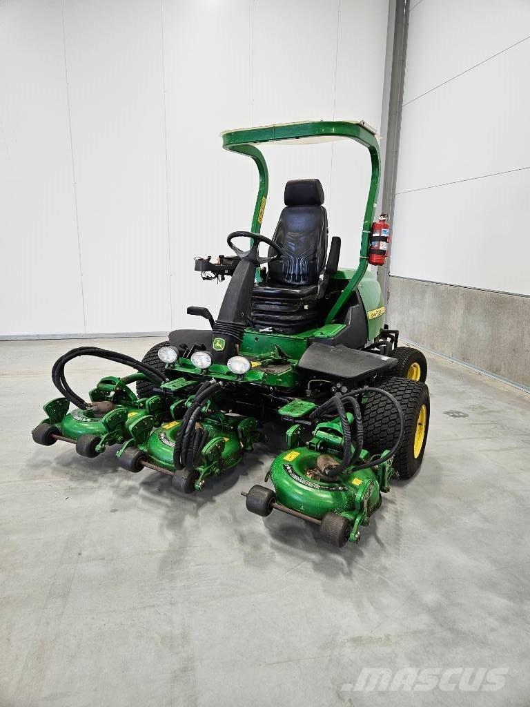 John Deere 8800 Tractores corta-césped