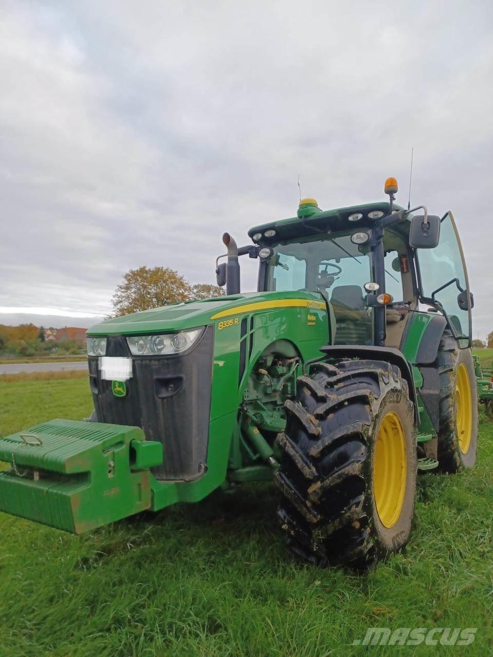 John Deere 8335R Tractores